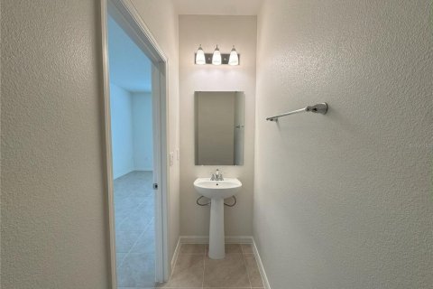 House in Clermont, Florida 4 bedrooms, 177.26 sq.m. № 1902947 - photo 4