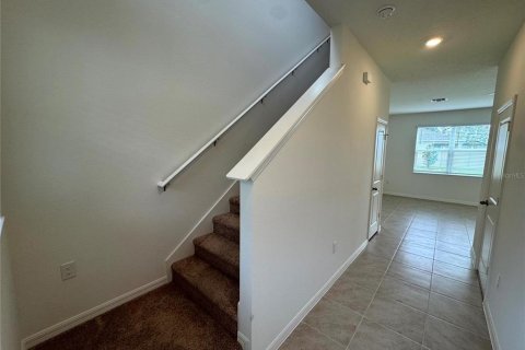 House in Clermont, Florida 4 bedrooms, 177.26 sq.m. № 1902947 - photo 3