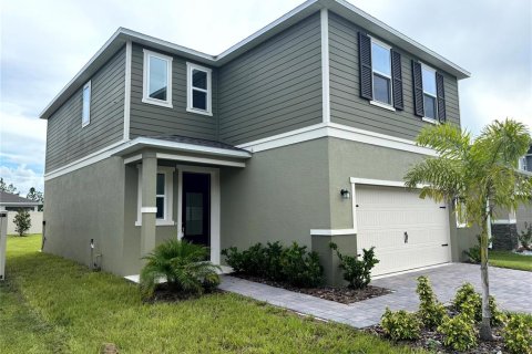 House in Clermont, Florida 4 bedrooms, 177.26 sq.m. № 1902947 - photo 2