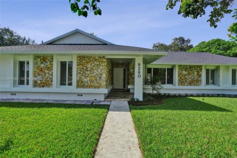 Casa en Miami, Florida 4 dormitorios, 253.07 m2 № 2357497