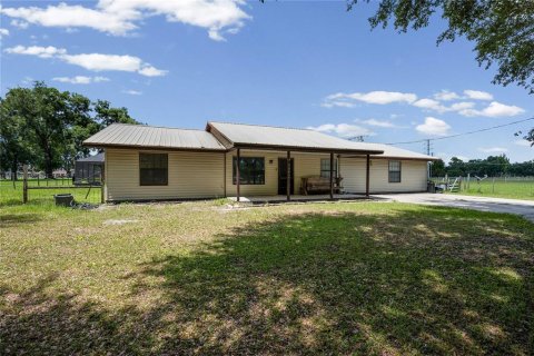 Villa ou maison à Bushnell, Floride 4 chambres, 202.16 m2 № 2132428