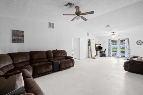 Villa ou maison à vendre à Bushnell, Floride: 4 chambres, 202.16 m2 № 2132428 - photo 4