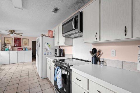 Villa ou maison à vendre à Bushnell, Floride: 4 chambres, 202.16 m2 № 2132428 - photo 15
