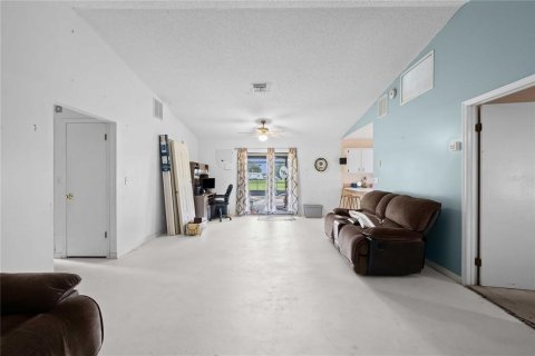 Villa ou maison à vendre à Bushnell, Floride: 4 chambres, 202.16 m2 № 2132428 - photo 5