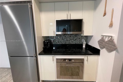 Copropriété à louer à Miami, Floride: 2 chambres, 103.12 m2 № 1981625 - photo 22
