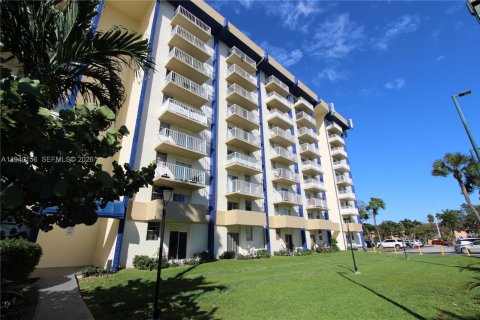 Condo in Miami, Florida, 1 bedroom  № 1998271