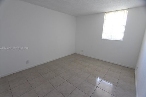 Condo in Miami, Florida, 1 bedroom  № 1998271 - photo 14