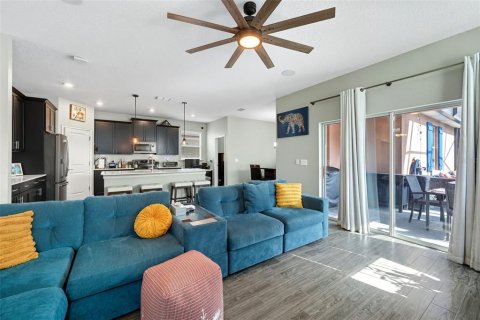 Casa en venta en Orlando, Florida, 5 dormitorios, 245.08 m2 № 1914914 - foto 25