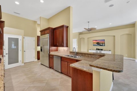 House in Ormond Beach, Florida 4 bedrooms, 265.98 sq.m. № 2223587 - photo 16