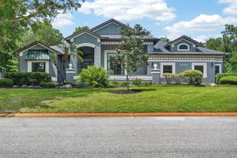 House in Ormond Beach, Florida 4 bedrooms, 265.98 sq.m. № 2223587 - photo 2