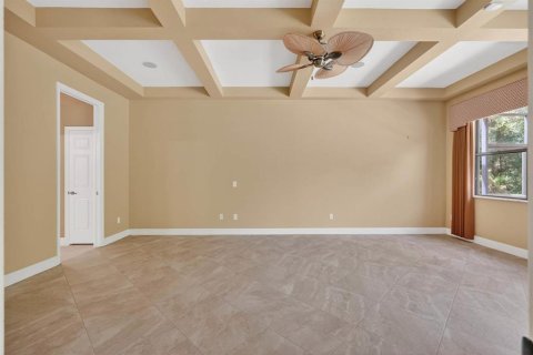 House in Ormond Beach, Florida 4 bedrooms, 265.98 sq.m. № 2223587 - photo 24