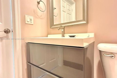Townhouse in Pembroke Pines, Florida 3 bedrooms, 140.75 sq.m. № 1996043 - photo 19