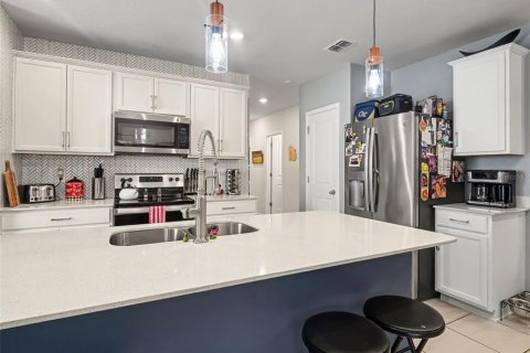 House in Parrish, Florida 4 bedrooms, 147.71 sq.m. № 2203583 - photo 7