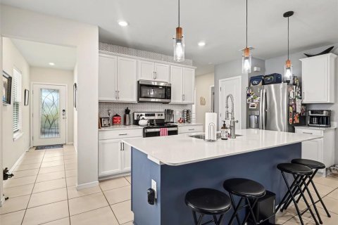 House in Parrish, Florida 4 bedrooms, 147.71 sq.m. № 2203583 - photo 2