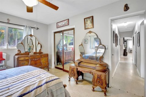 House in Plantation, Florida 3 bedrooms, 177.26 sq.m. № 1781542 - photo 25