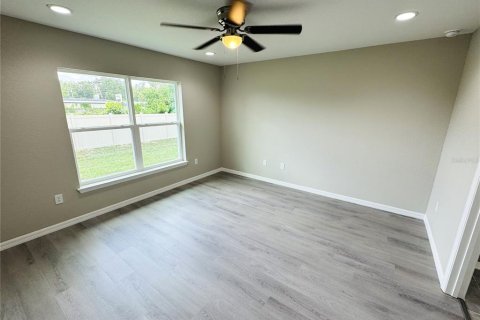 Casa en alquiler en Belleview, Florida, 3 dormitorios, 109.72 m2 № 1810099 - foto 4