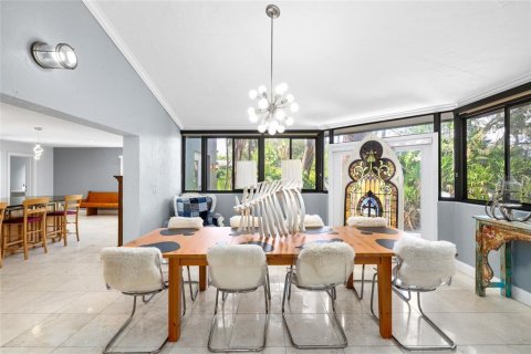 Villa ou maison à vendre à Temple Terrace, Floride: 5 chambres, 385.36 m2 № 1822524 - photo 19
