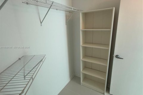 Condo in Miami, Florida  № 1997649 - photo 19