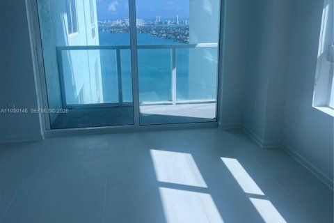 Condo in Miami, Florida  № 1997649 - photo 9