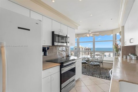 Купить кондоминиум в Авентура, Флорида 2 спальни, 136.01м2, № 2013388 - фото 24