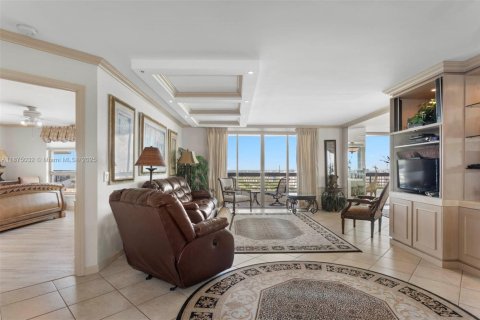 Купить кондоминиум в Авентура, Флорида 2 спальни, 136.01м2, № 2013388 - фото 15