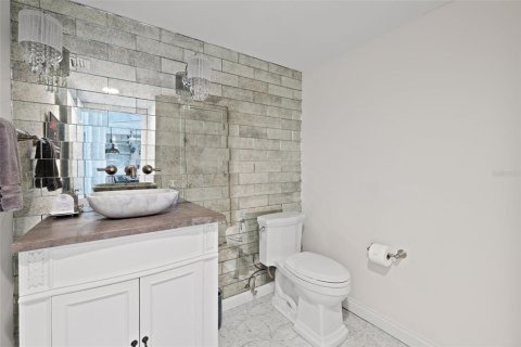 House in Saint Petersburg, Florida 4 bedrooms, 305.83 sq.m. № 1534980 - photo 22