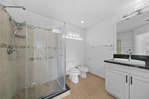 Casa en venta en Miami, Florida, 3 dormitorios, 130.71 m2 № 2049329 - foto 10