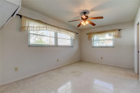 Villa ou maison à vendre à Largo, Floride: 4 chambres, 213.12 m2 № 1852960 - photo 27