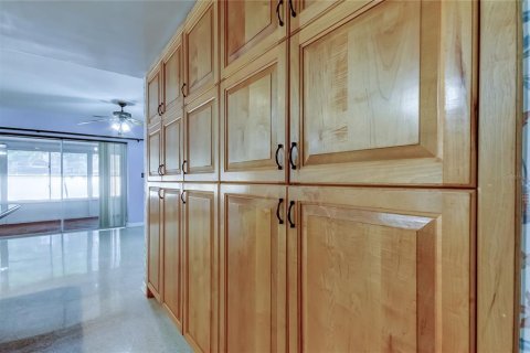 Villa ou maison à vendre à Largo, Floride: 4 chambres, 213.12 m2 № 1852960 - photo 19