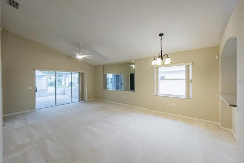 Casa en alquiler en Davenport, Florida, 3 dormitorios, 137.4 m2 № 1916477 - foto 4