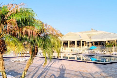 Condo in Orlando, Florida, 2 bedrooms  № 2059580 - photo 4