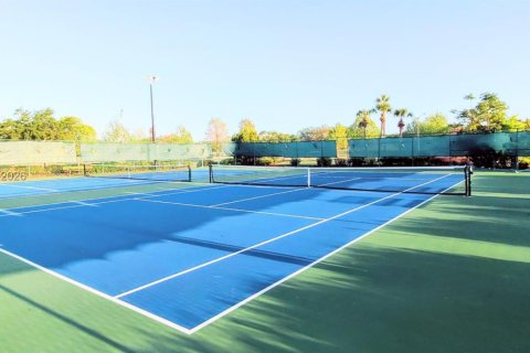 Condo in Orlando, Florida, 2 bedrooms  № 2059580 - photo 11