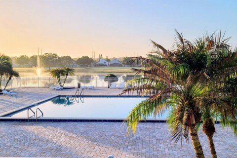 Condo in Orlando, Florida, 2 bedrooms  № 2059580 - photo 3