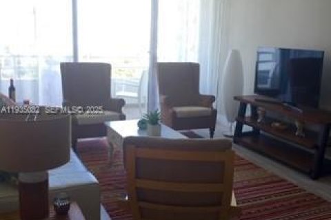 Condominio en venta en Aventura, Florida, 2 dormitorios, 103.31 m2 № 2077196 - foto 11