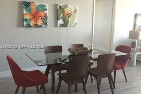 Condominio en venta en Aventura, Florida, 2 dormitorios, 103.31 m2 № 2077196 - foto 7