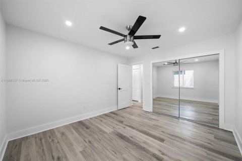 Condo in Miami, Florida, 3 bedrooms  № 1924591 - photo 8