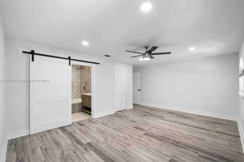 Condo in Miami, Florida, 3 bedrooms  № 1924591 - photo 6