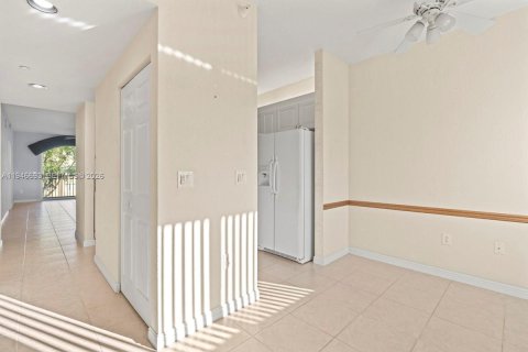 Copropriété à vendre à Tamarac, Floride: 2 chambres, 118.45 m2 № 2002903 - photo 4
