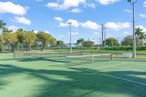 Copropriété à vendre à Tamarac, Floride: 2 chambres, 118.45 m2 № 2002903 - photo 18