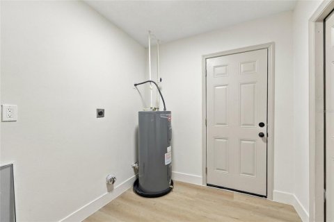 Casa en venta en Orlando, Florida, 3 dormitorios, 102.19 m2 № 2383366 - foto 30