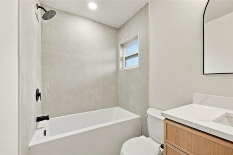 Casa en venta en Orlando, Florida, 3 dormitorios, 102.19 m2 № 2383366 - foto 21