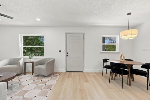 Casa en venta en Orlando, Florida, 3 dormitorios, 102.19 m2 № 2383366 - foto 6