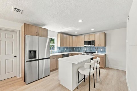 Casa en venta en Orlando, Florida, 3 dormitorios, 102.19 m2 № 2383366 - foto 13