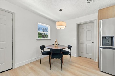 Casa en venta en Orlando, Florida, 3 dormitorios, 102.19 m2 № 2383366 - foto 11