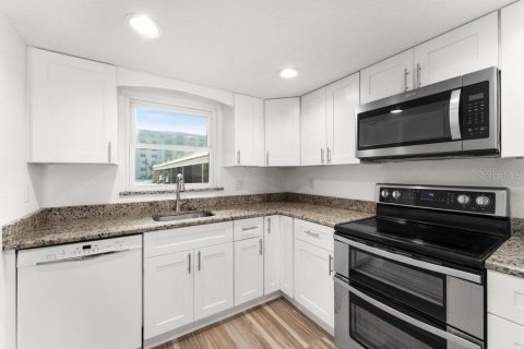 Condominio en venta en Daytona Beach, Florida, 2 dormitorios, 118.91 m2 № 1723880 - foto 6