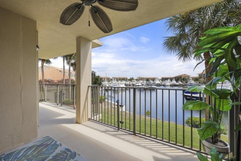 Condominio en alquiler en Jupiter, Florida, 2 dormitorios, 128.67 m2 № 1146134 - foto 1