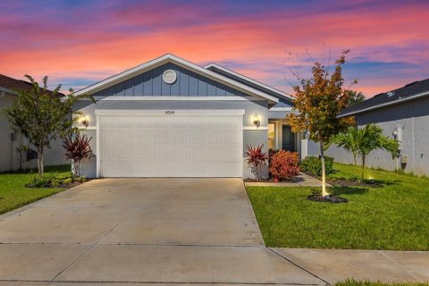 Casa en HERON BAY en Palmetto, Florida 4 dormitorios, 151.15 m2 № 2383626
