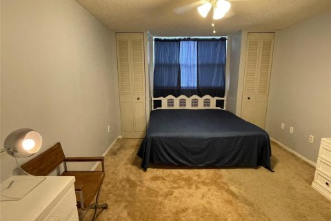 Condo in Tamarac, Florida, 1 bedroom № 2240338 - photo 8