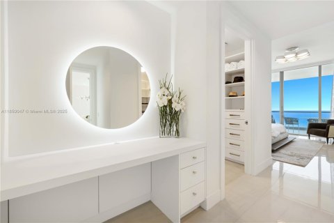 Condo in Sunny Isles Beach, Florida, 4 bedrooms  № 1871277 - photo 27