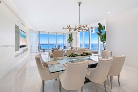Condo in Sunny Isles Beach, Florida, 4 bedrooms  № 1871277 - photo 7